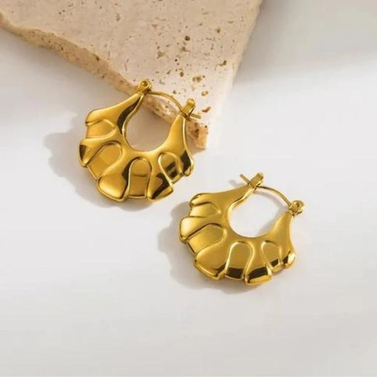 18Kt Floral Hoops Earrings