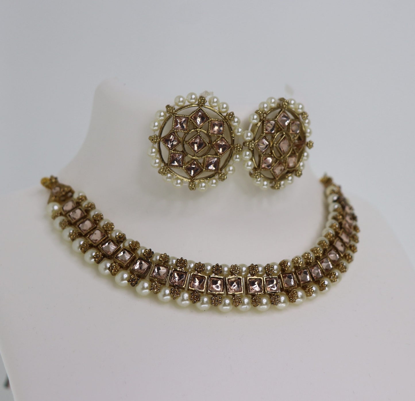 Pachi Kundan Choker Set